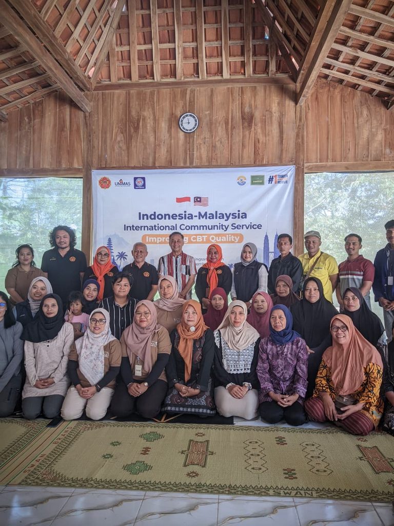 Indonesia-Malaysia International Community Service Dorong Peningkatan Kualitas CBT di Desa Wisata Pentingsari