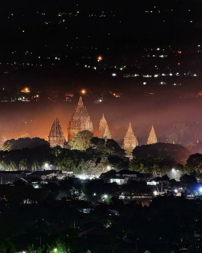 Prambanan: Pesona Candi, Budaya, dan Wisata yang Tak Lekang oleh Zaman